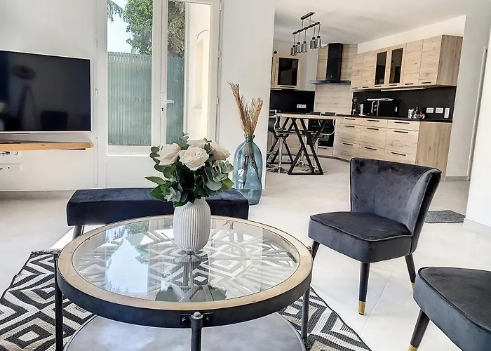 Guest house Reve - Sdb Wc Privatif - Entree Autonome - Grande Tv Netflix 3*