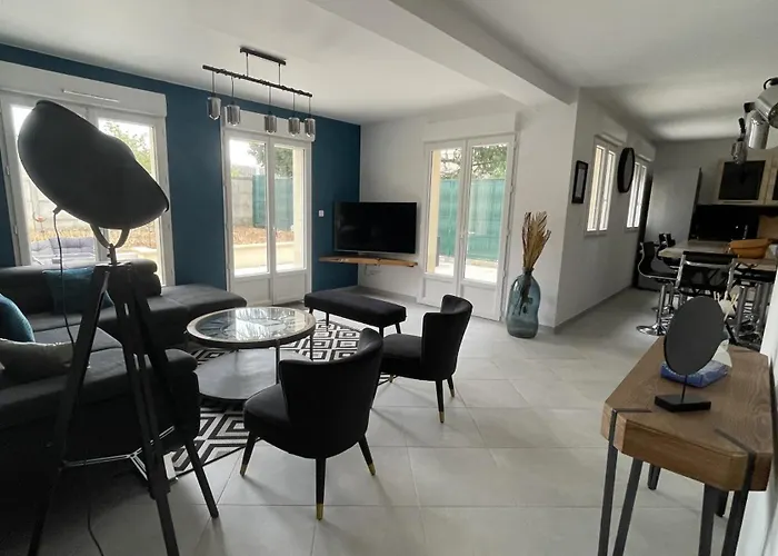 Guest house Reve - Sdb Wc Privatif - Entree Autonome - Grande Tv Netflix 3*